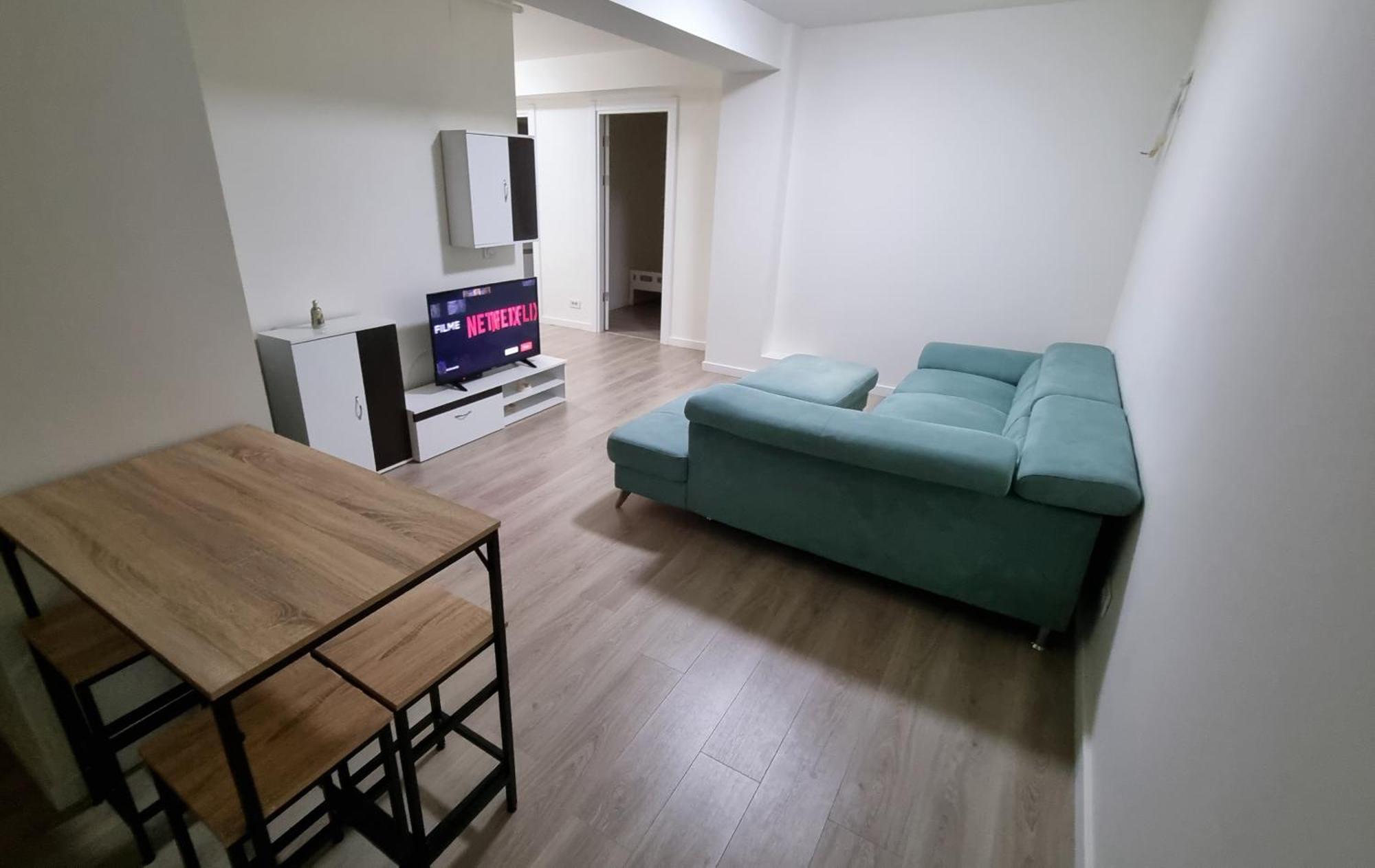 Apartament Cwa 1 Aeroport Отопень Екстер'єр фото
